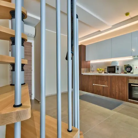 Spinola Park - Loft Penthouse *
